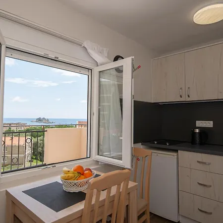 Apartments Vjera Петровац Экстерьер фото