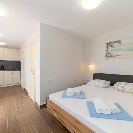 Apartments Vjera Петровац Экстерьер фото