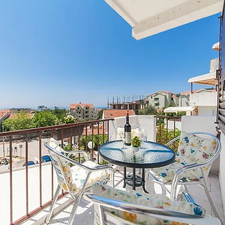 Apartments Vjera Петровац Экстерьер фото