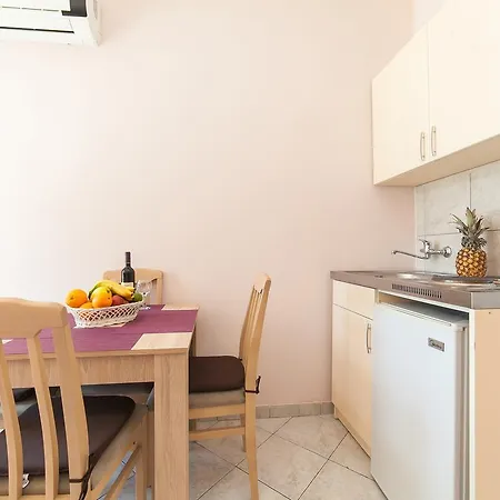 Apartments Vjera Петровац Экстерьер фото