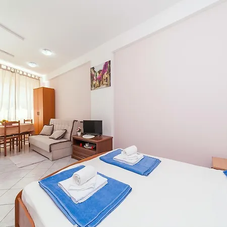 Apartments Vjera Петровац Экстерьер фото