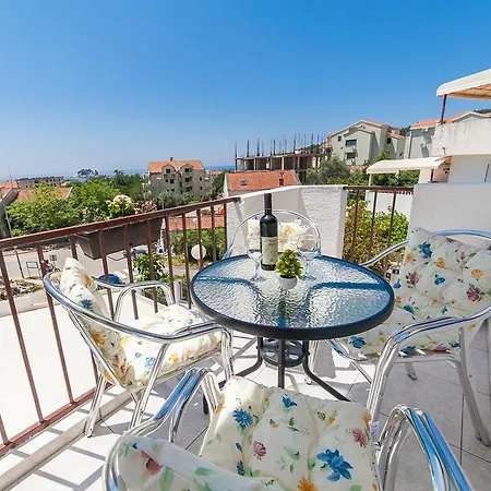 Apartments Vjera Петровац Экстерьер фото