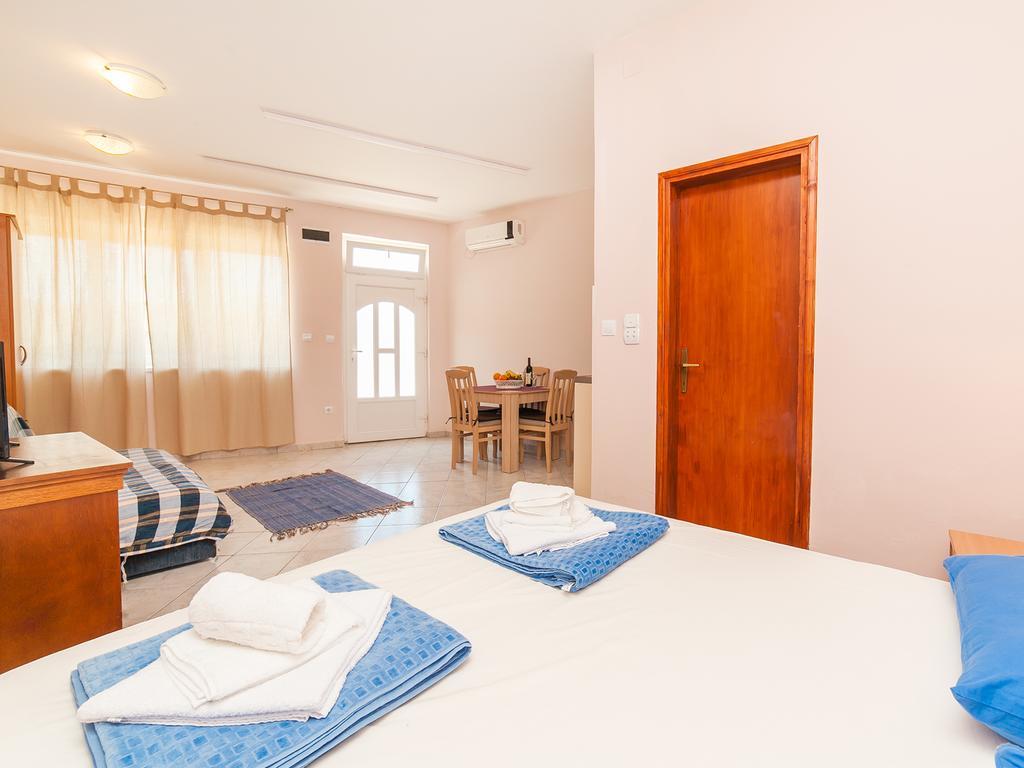 Vjera Gasthuis 3*