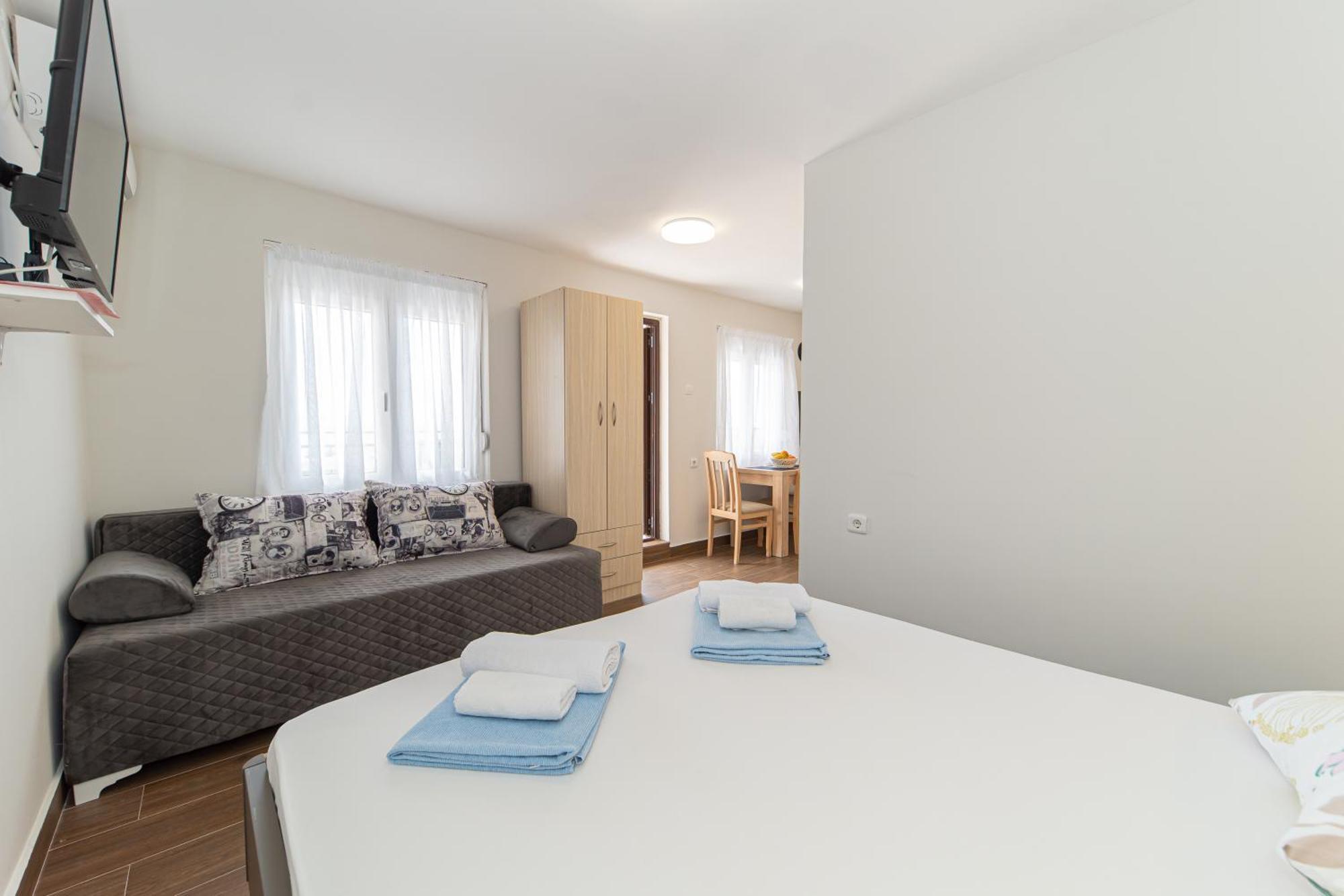 Vjera 3* Petrovac